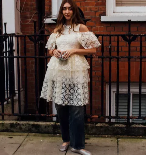 L’ultime retour : la jupe au-dessus du pantalon est plus tendance que jamais
