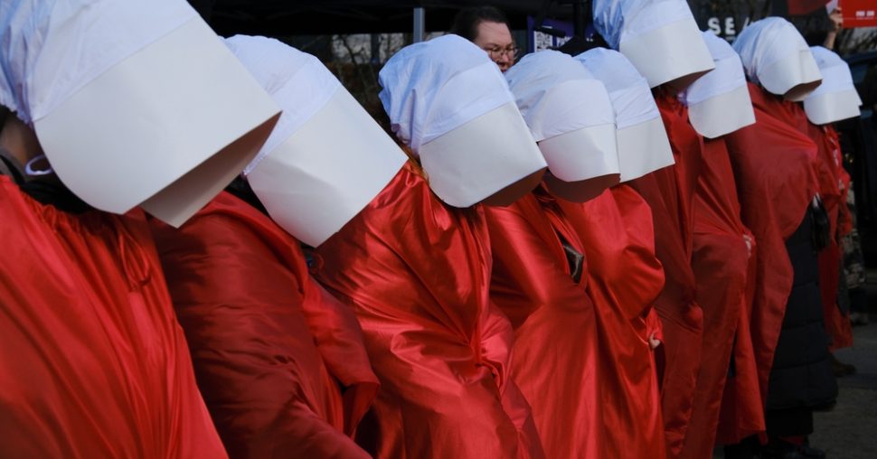 7 questions en suspens avant le final de The Handmaid’s Tale