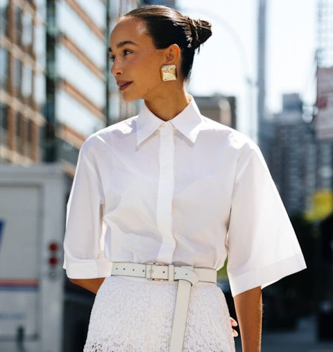 La jupe transparente, pièce la plus culottée de la saison, version grand chic