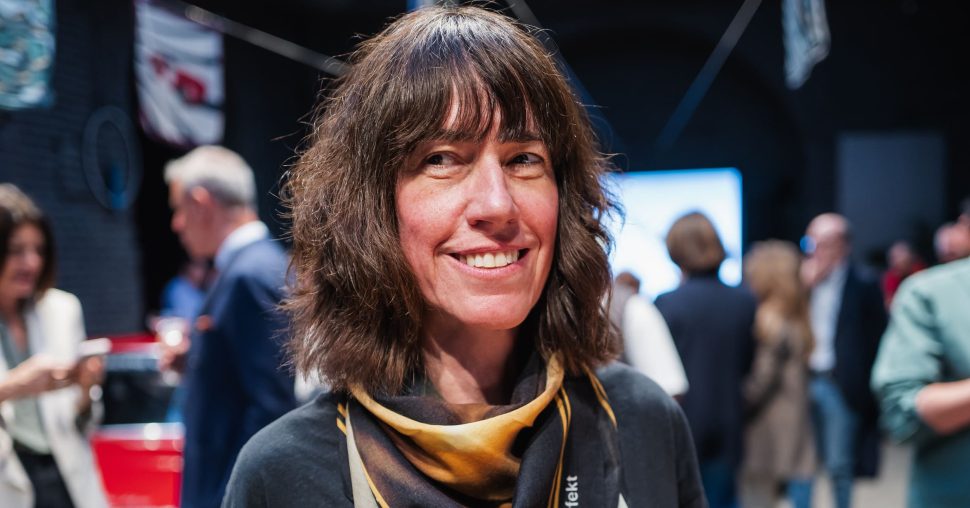 Anne Kieffer, du design automobile aux foulards Hannibal Motors