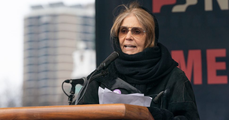 Gloria Steinem, la féministe qui a appris aux femmes à ne pas demander la permission, est décédée